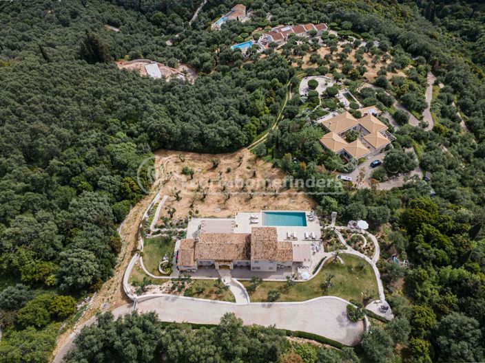 Image No.33-Maison de 4 chambres à vendre à Kassiopi