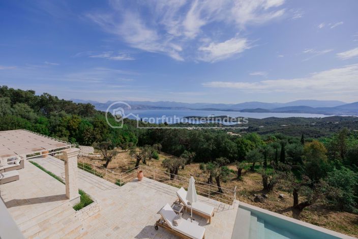 Image No.4-Maison de 4 chambres à vendre à Kassiopi