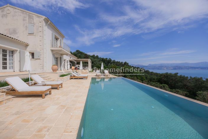 Image No.6-Maison de 4 chambres à vendre à Kassiopi