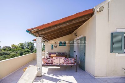 e76bf252-a363-4290-b343-fc8e3e1601ef