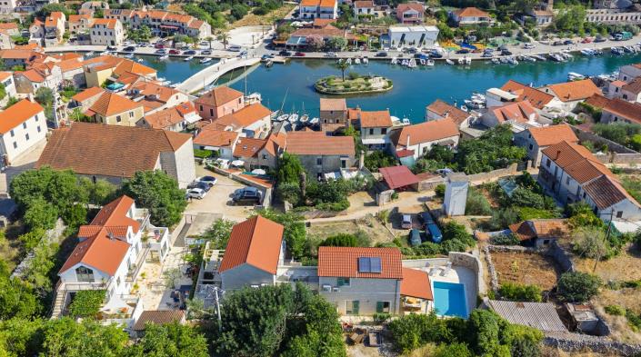 Image No.2-4 Bed Villa / Detached for sale