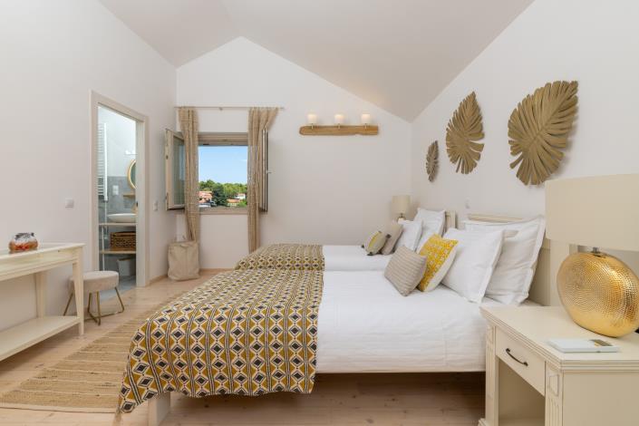 Image No.27-4 Bed Villa / Detached for sale