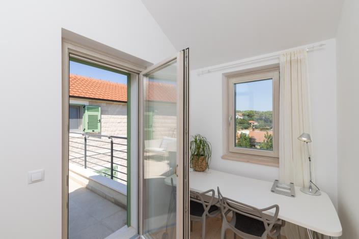 Image No.34-4 Bed Villa / Detached for sale