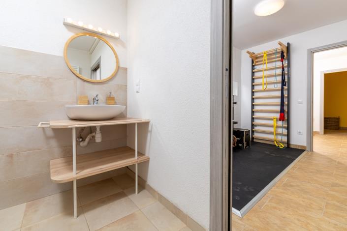 Image No.57-4 Bed Villa / Detached for sale