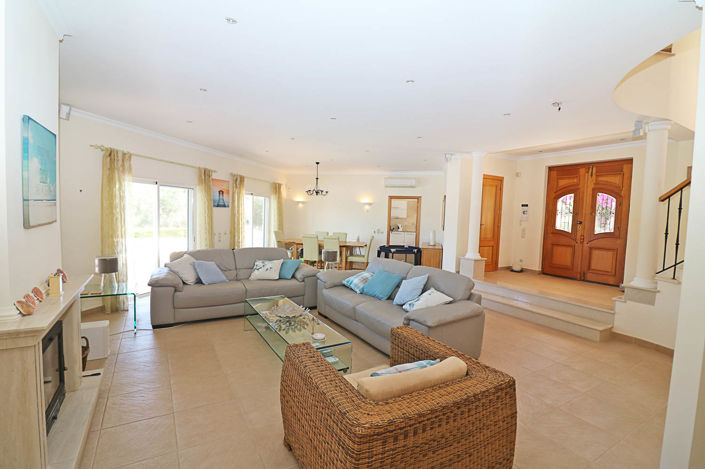 Image No.4-4 Bed Villa for sale