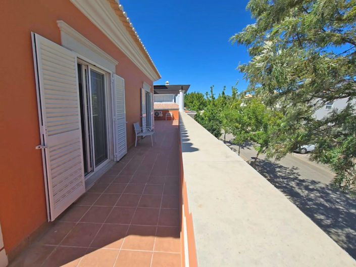 Image No.5-Villa de 4 chambres à vendre à Algarve