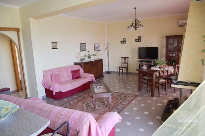 Image No.13-2 Bed Apartment for sale