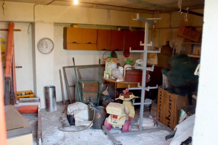 Image No.20-2 Bed Farmhouse for sale