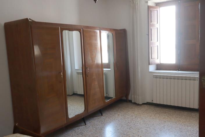 Image No.11-4 Bed Townhouse for sale