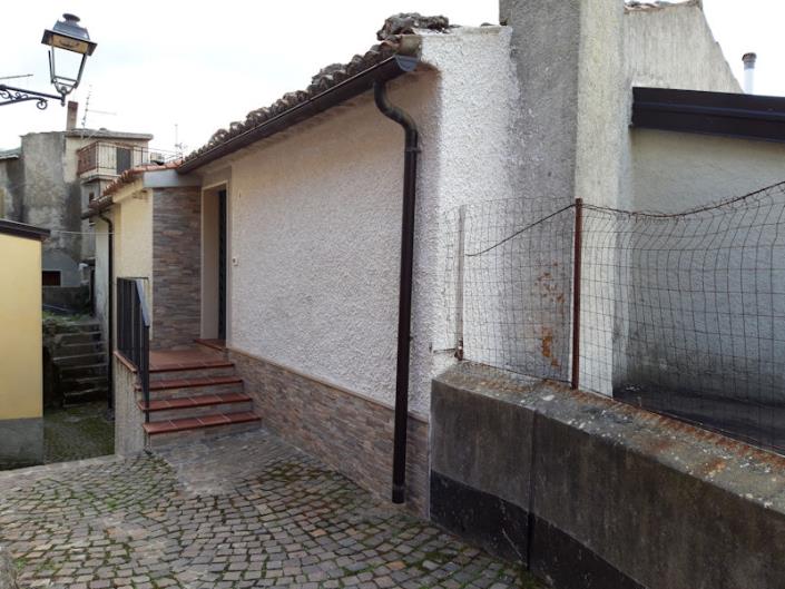 Image No.18-2 Bed Apartment for sale