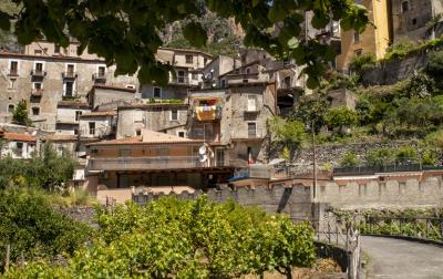 1 - Orsomarso, Villa