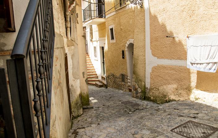 Image No.24-3 Bed Townhouse for sale