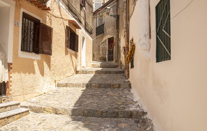 Image No.2-3 Bed Townhouse for sale