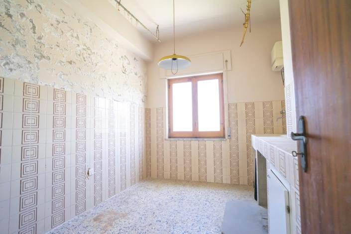 Image No.7-3 Bed Villa for sale