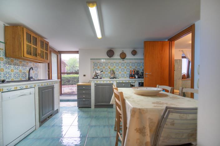 Image No.17-3 Bed Villa for sale