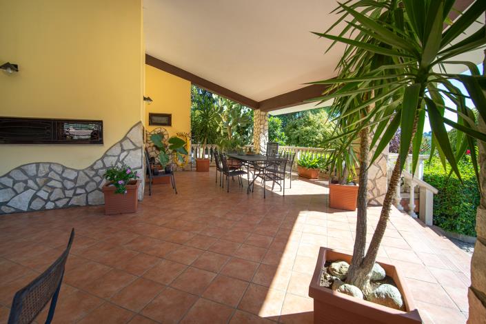 Image No.16-5 Bed Villa for sale