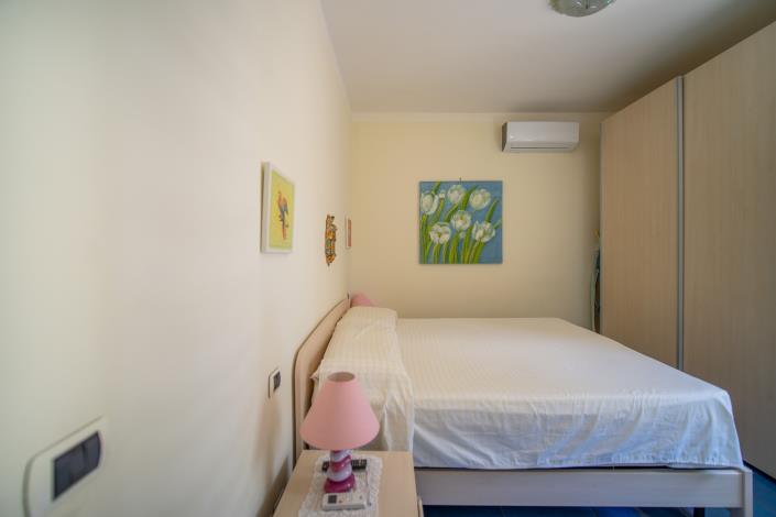 Image No.9-4 Bed Villa for sale