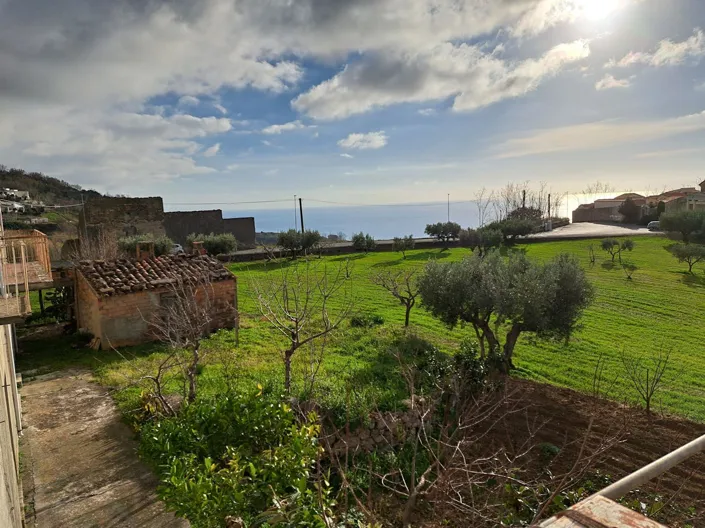 Image No.24-4 Bed Farmhouse for sale