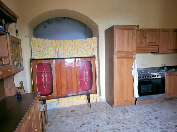 Image No.13-2 Bed House for sale