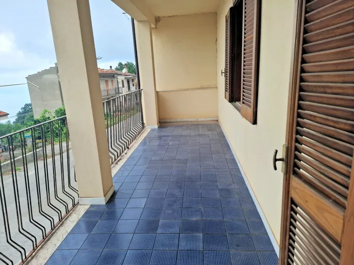 Image No.14-2 Bed House for sale