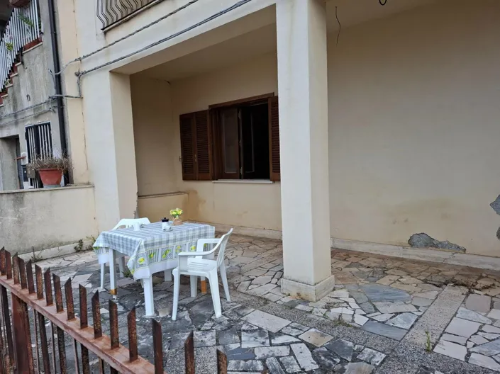 Image No.28-2 Bed House for sale