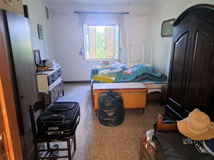 Image No.5-2 Bed Farmhouse for sale