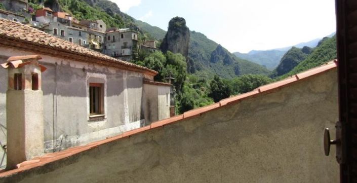 Image No.15-1 Bed House for sale