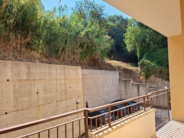 Image No.10-1 Bed Apartment for sale