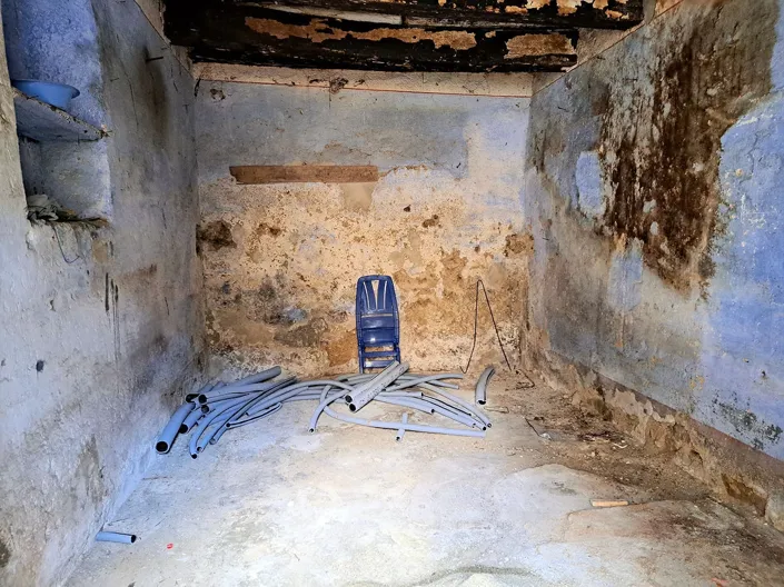 Image No.9-2 Bed Townhouse for sale