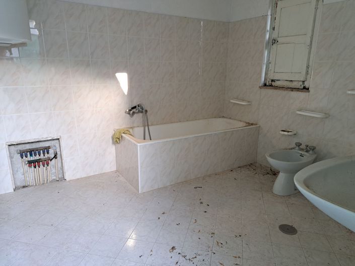 Image No.2-1 Bed House for sale