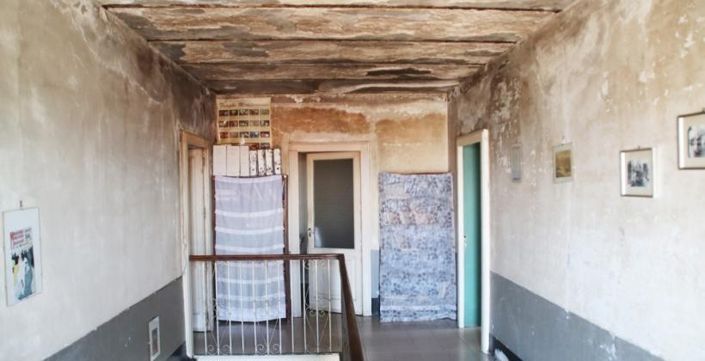 Image No.12-2 Bed House for sale