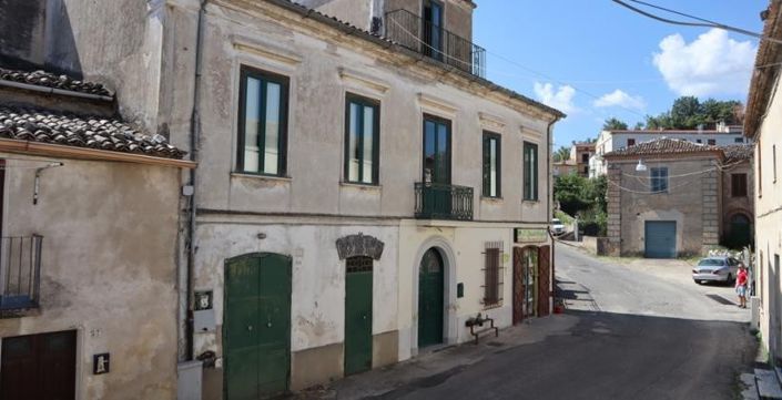 Image No.17-2 Bed House for sale