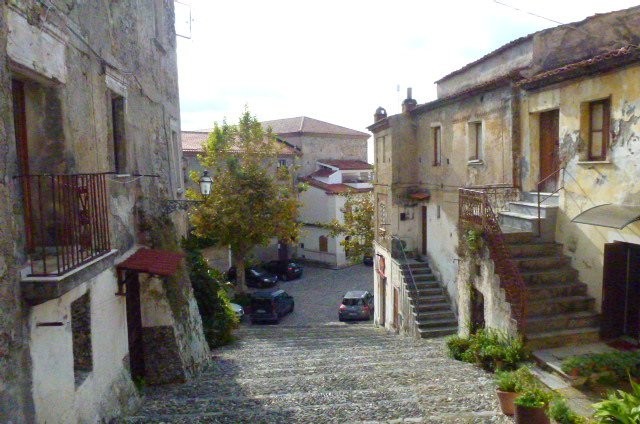 Image No.3-1 Bed Property for sale