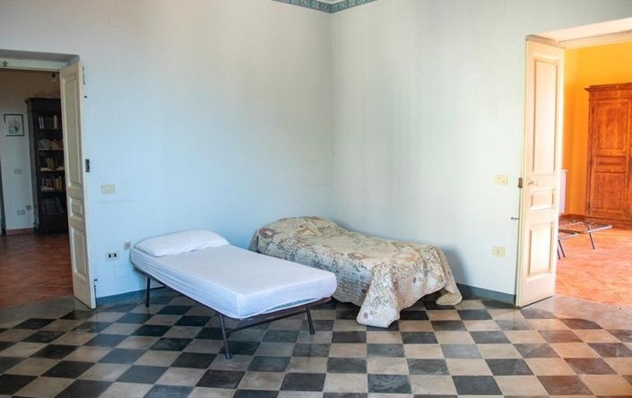 Image No.15-3 Bed Property for sale