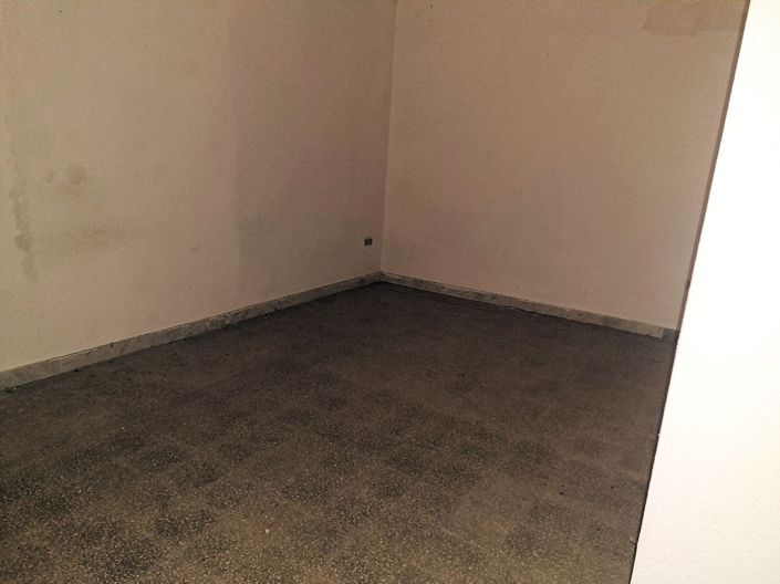 Image No.13-2 Bed House for sale