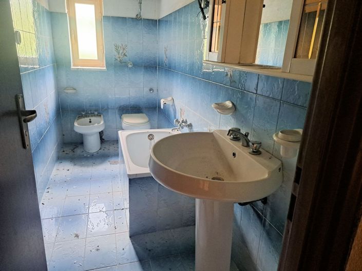 Image No.16-2 Bed House for sale