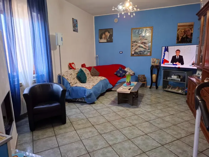 Image No.2-2 Bed House for sale