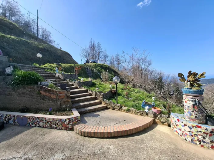 Image No.24-2 Bed House for sale