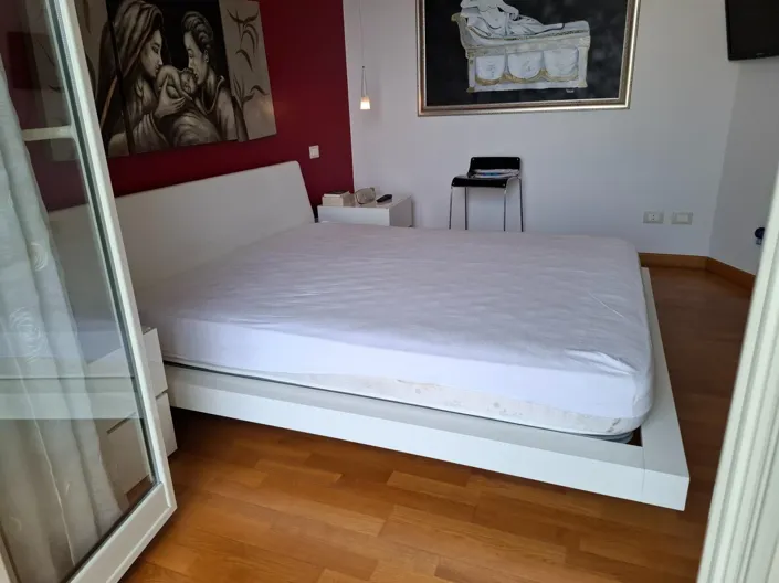 Image No.25-2 Bed Apartment for sale