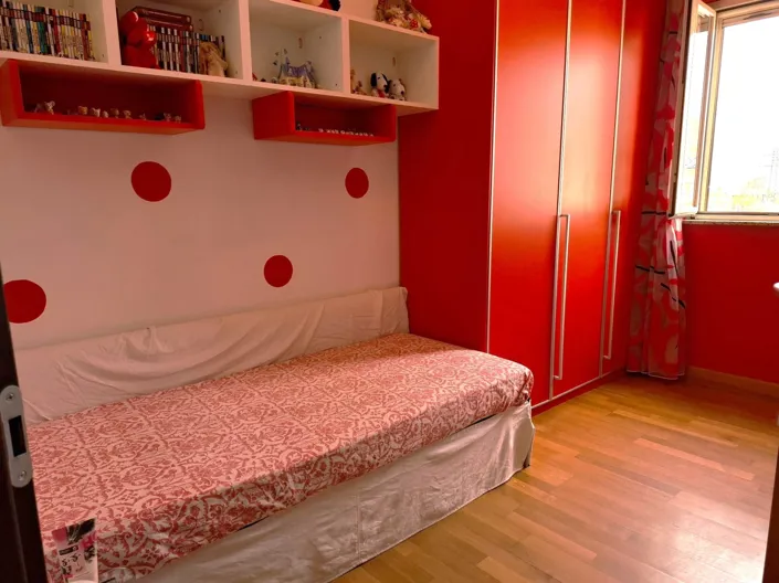 Image No.33-2 Bed Apartment for sale