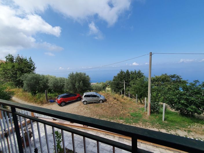 Image No.25-2 Bed Villa for sale