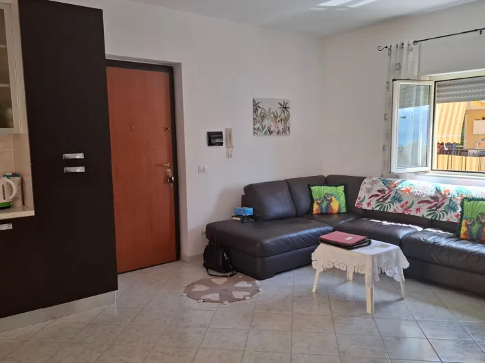 Image No.23-2 Bed Apartment for sale