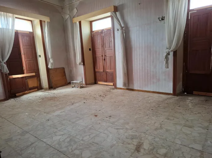 Image No.27-3 Bed Property for sale