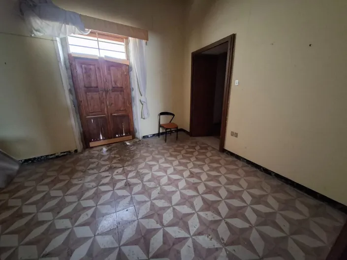 Image No.31-3 Bed Property for sale