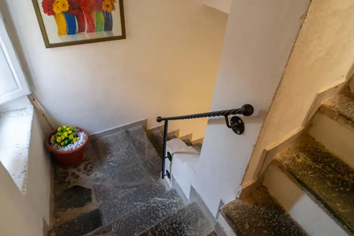 Image No.10-2 Bed Townhouse for sale