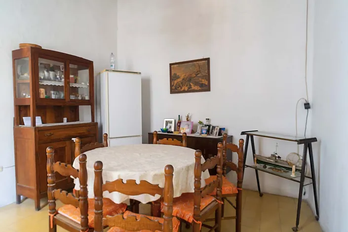 Image No.11-2 Bed Townhouse for sale