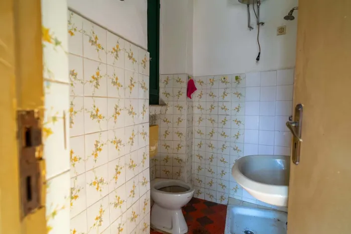 Image No.21-2 Bed Townhouse for sale