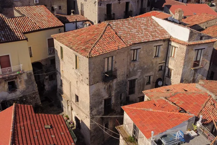 Image No.5-2 Bed Townhouse for sale