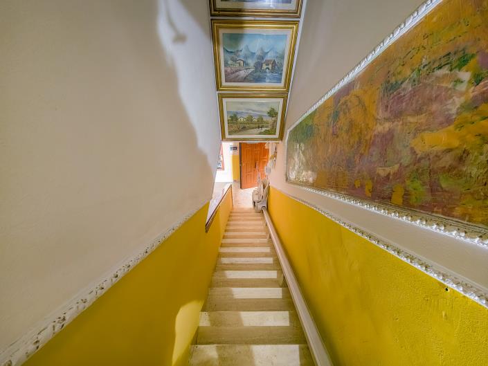 Image No.13-3 Bed Townhouse for sale