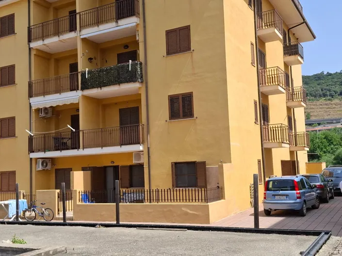 Image No.20-2 Bed Apartment for sale